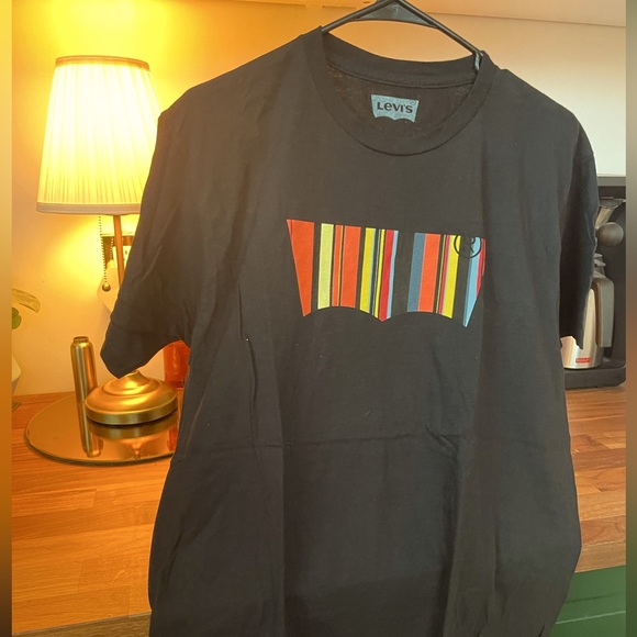Levi’s Tshirt - Picture 1 of 1